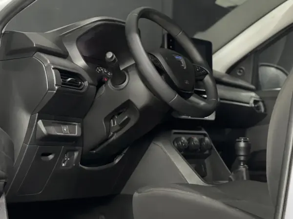 Dacia Sandero 1.0 SCe Essential 2