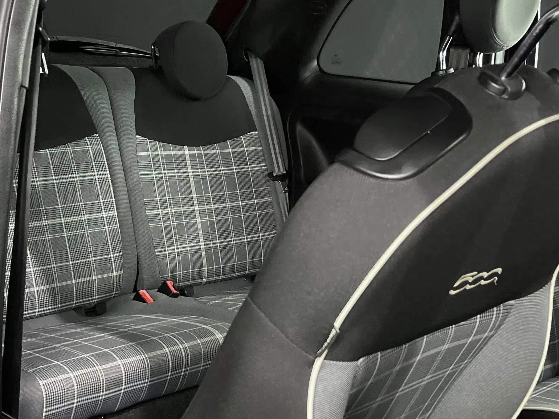 Fiat 500 1.0 Hybrid Lounge 10