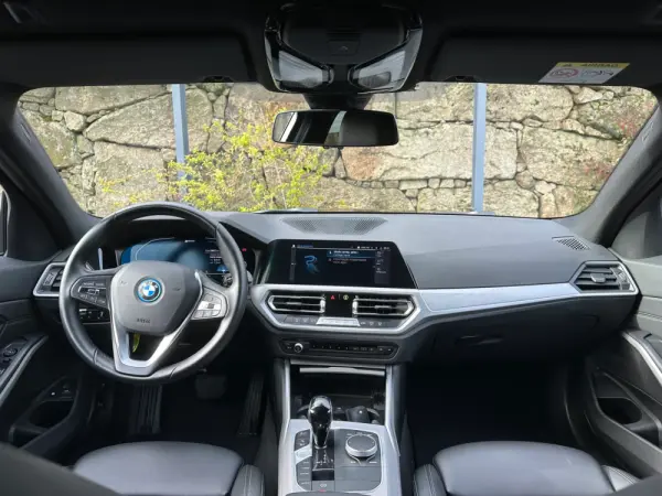 BMW 320 Corporate Edition Auto 16