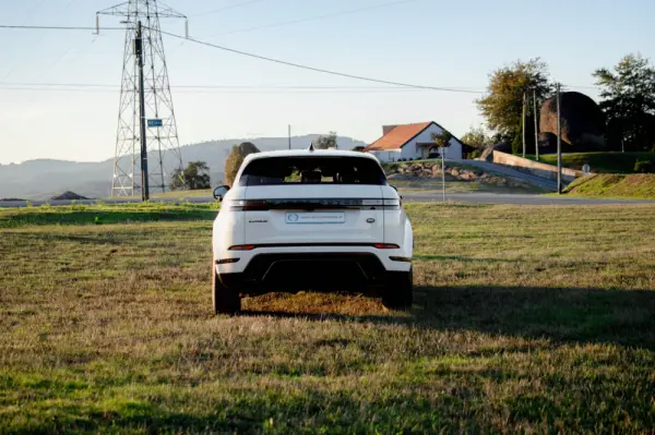 Land Rover Range Rover Evoque 2.0 D150 AWD R-Dynamic Auto 16