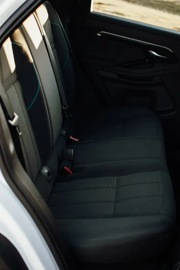 Land Rover Range Rover Evoque 2.0 D150 AWD R-Dynamic Auto 59