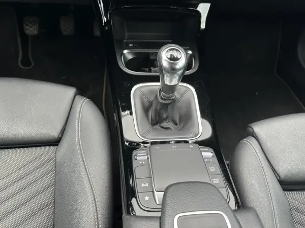 Mercedes-Benz A 180 d Style 21