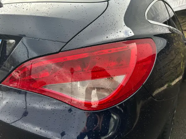 Mercedes-Benz CLA 180 d Urban 12