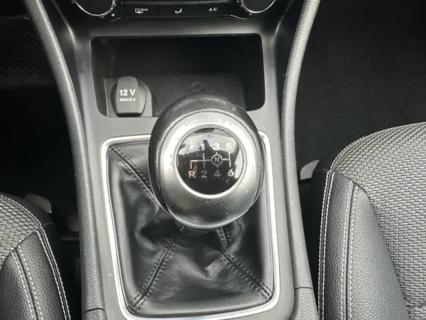 Mercedes-Benz CLA 180 d Urban 26