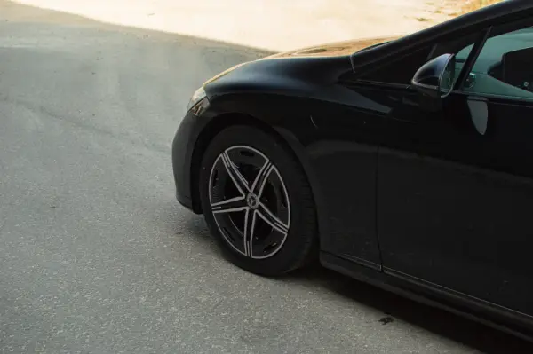 Mercedes-Benz EQE 350 16