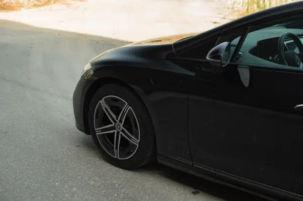 Mercedes-Benz EQE 350 17