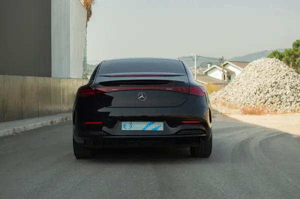 Mercedes-Benz EQE 350 24