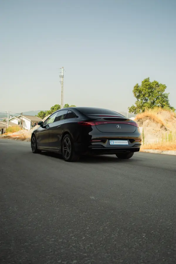 Mercedes-Benz EQE 350 28