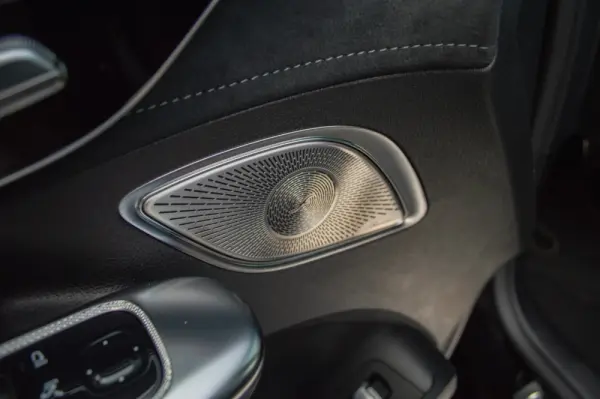 Mercedes-Benz EQE 350 34