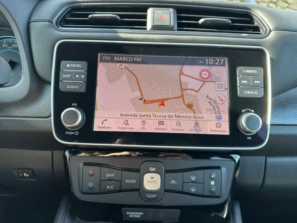 Nissan Leaf N-Connecta 23