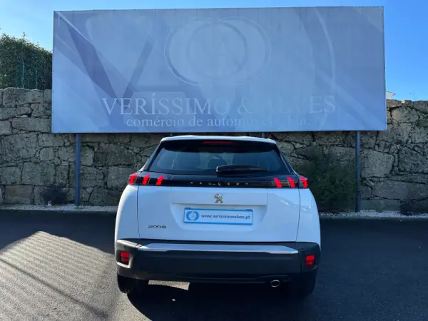 Peugeot 2008 1.5 BlueHDi Active Pack 8