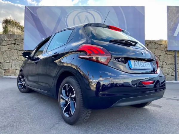 Peugeot 208 1.5 BlueHDi Active 8