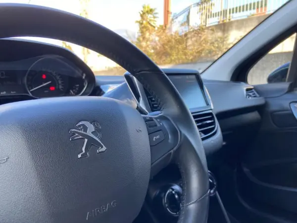 Peugeot 208 1.5 BlueHDi Active 13