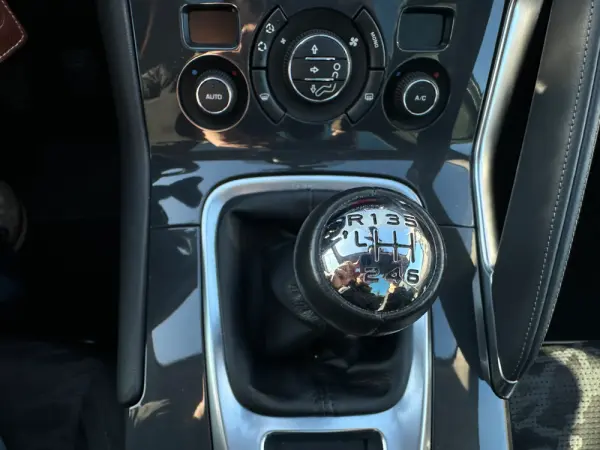 Peugeot 3008 1.6 HDi Premium 24