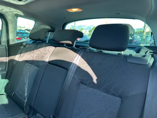 Peugeot 3008 1.6 HDi Premium 28