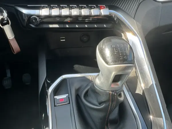 Peugeot 3008 1.5 BlueHDi Active Pack 18