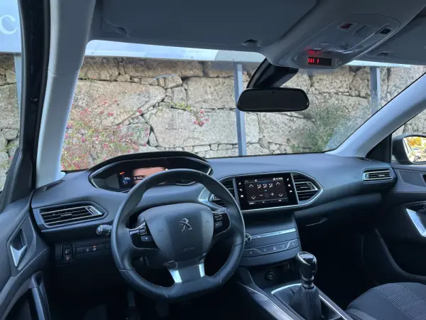 Peugeot 308 SW 1.5 BlueHDi Style 3