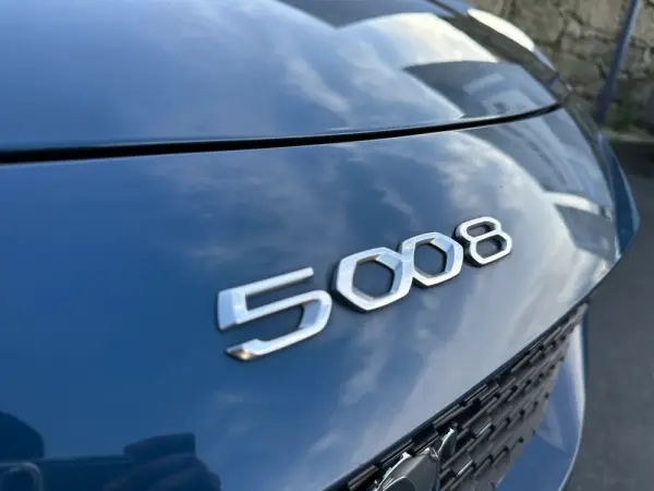 Peugeot 5008 1.5 BlueHDi Allure EAT8 4