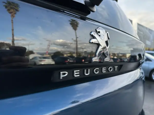 Peugeot 5008 1.5 BlueHDi Allure EAT8 5