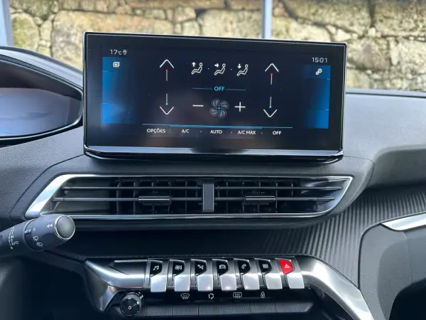 Peugeot 5008 1.5 BlueHDi Allure EAT8 21