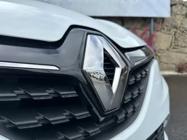 Renault Clio 1.0 TCe Limited 4