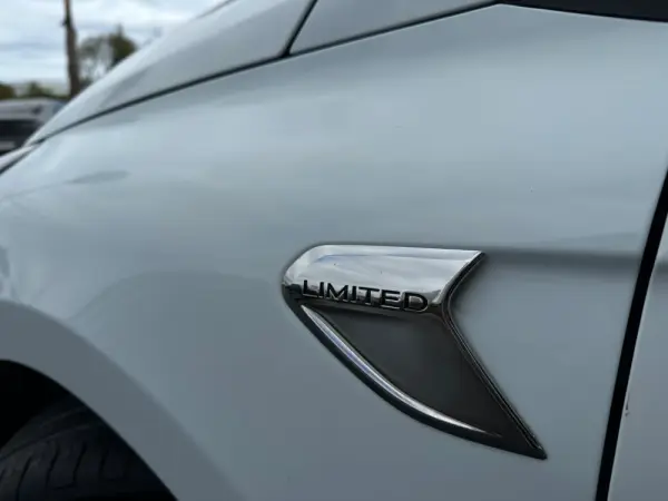 Renault Clio 1.0 TCe Limited 7