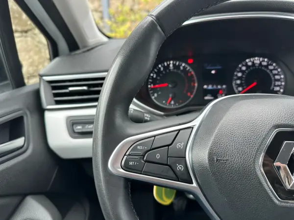 Renault Clio 1.0 TCe Limited 19