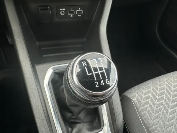 Renault Clio 1.0 TCe Limited 25