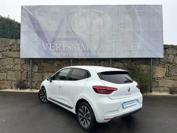 Renault Clio 1.5 Blue dCi Intens 2