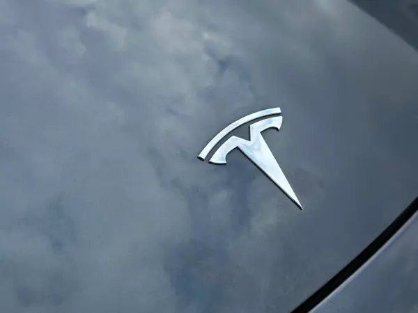 Tesla Model 3 Performance Tração Integral 7