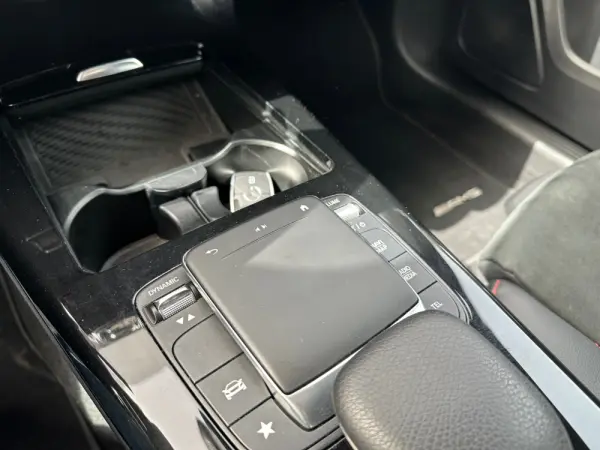 Mercedes-Benz A 180 d AMG Line Aut. 23