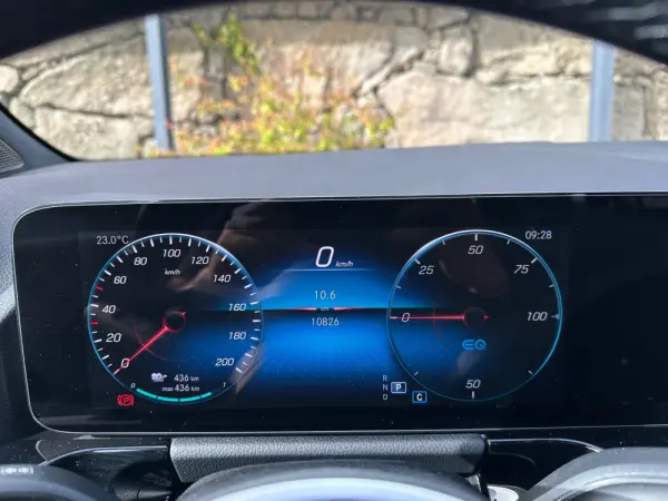 Mercedes-Benz EQA 250 Progressive 22