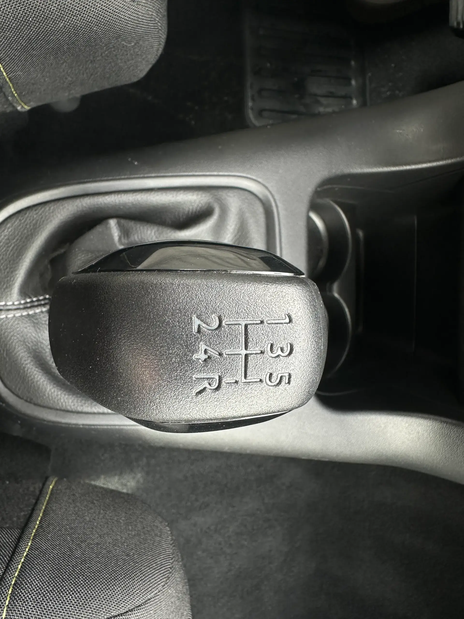 Citroën C3 1.2 PureTech Shine 22