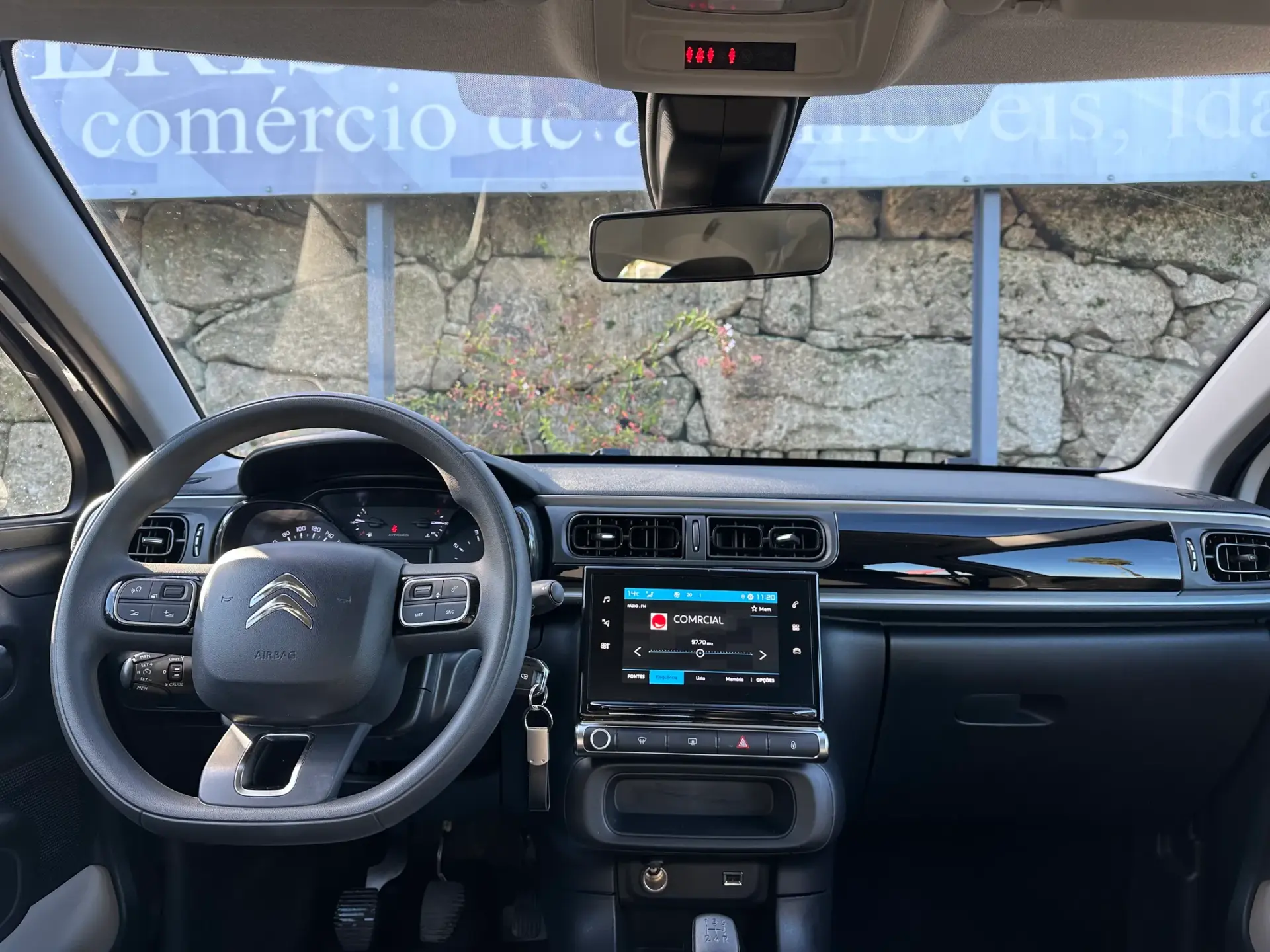 Citroën C3 1.2 PureTech Shine 14