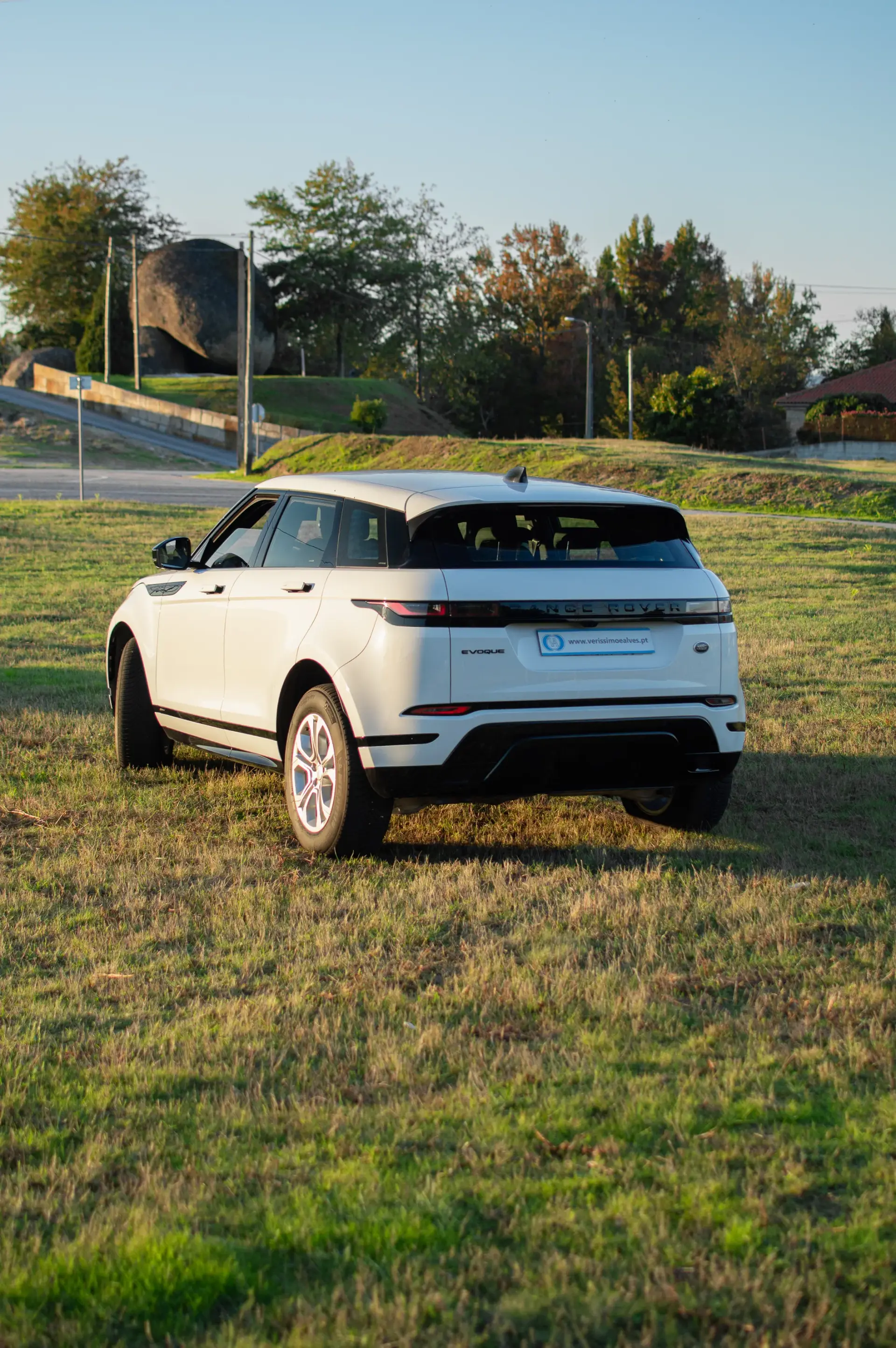 Land Rover Range Rover Evoque 2.0 D150 AWD R-Dynamic Auto 13