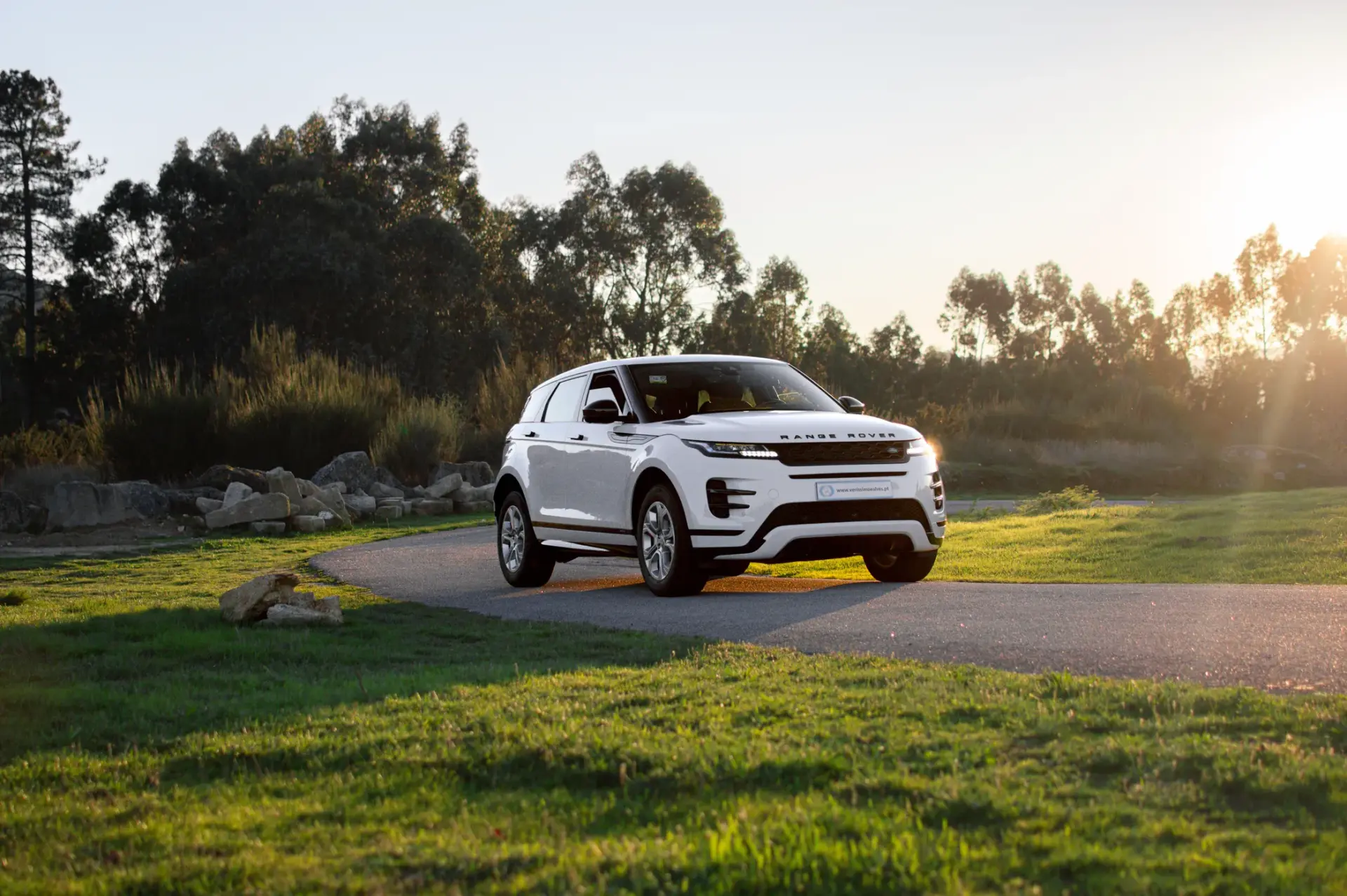 Land Rover Range Rover Evoque 2.0 D150 AWD R-Dynamic Auto 30