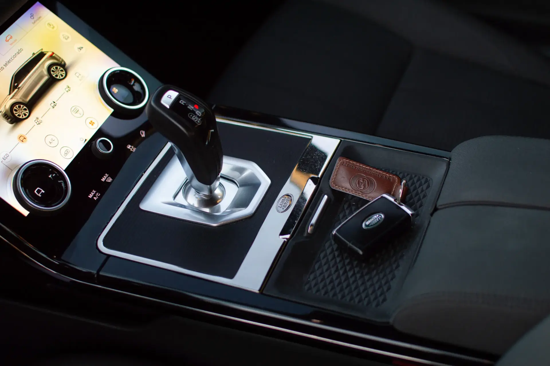 Land Rover Range Rover Evoque 2.0 D150 AWD R-Dynamic Auto 57