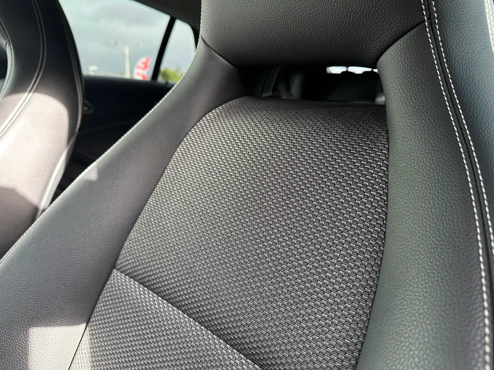 Mercedes-Benz CLA 180 d Urban 28