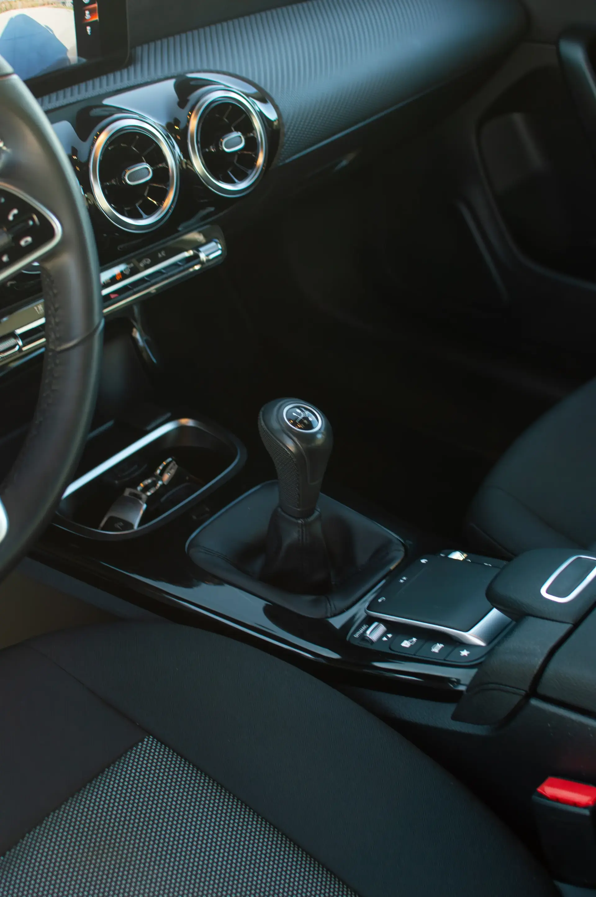 Mercedes-Benz CLA 180 d Business Solutions 23