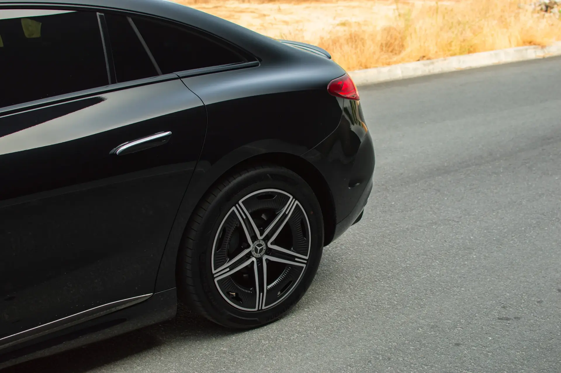 Mercedes-Benz EQE 350 15