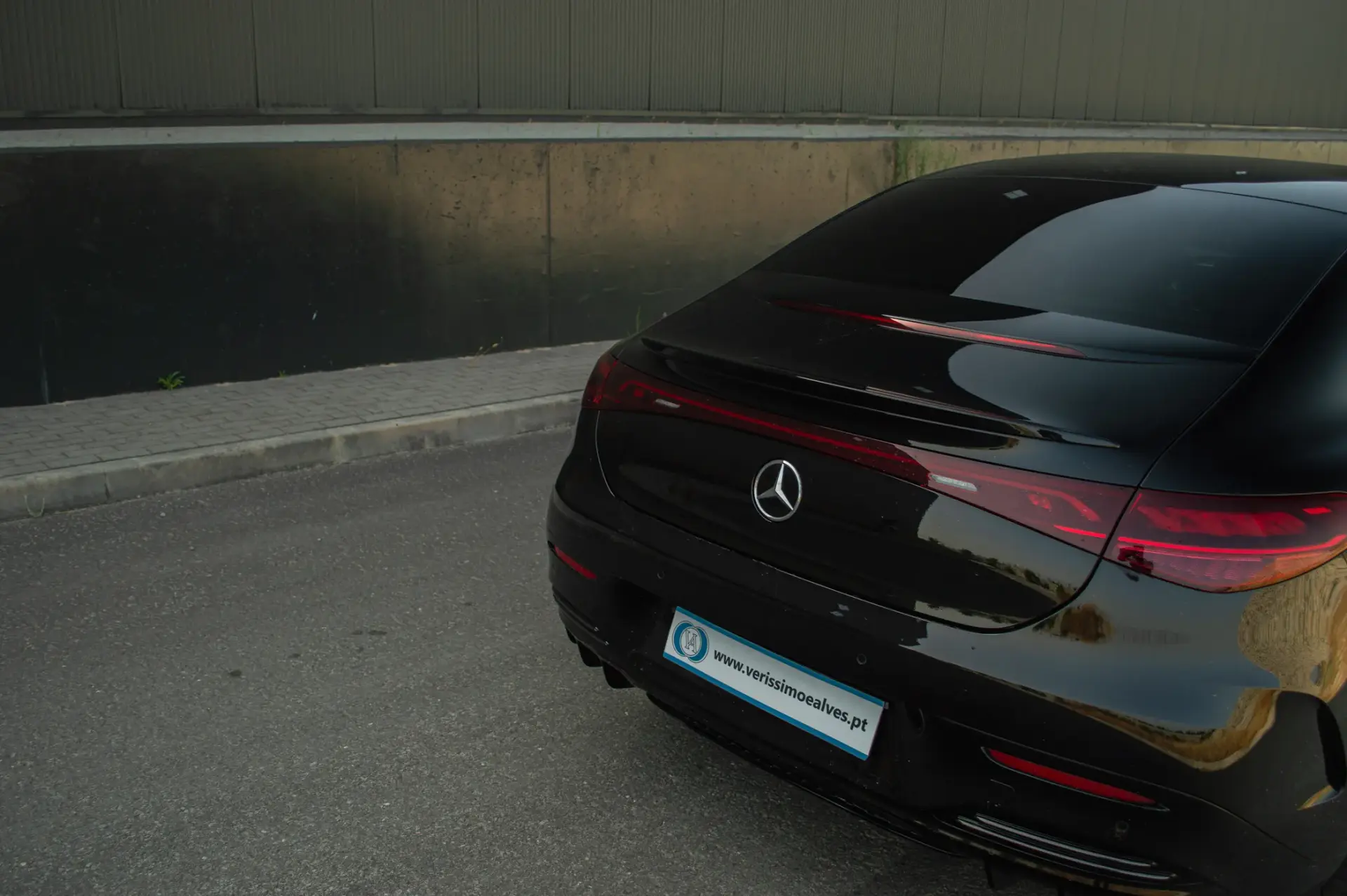 Mercedes-Benz EQE 350 25