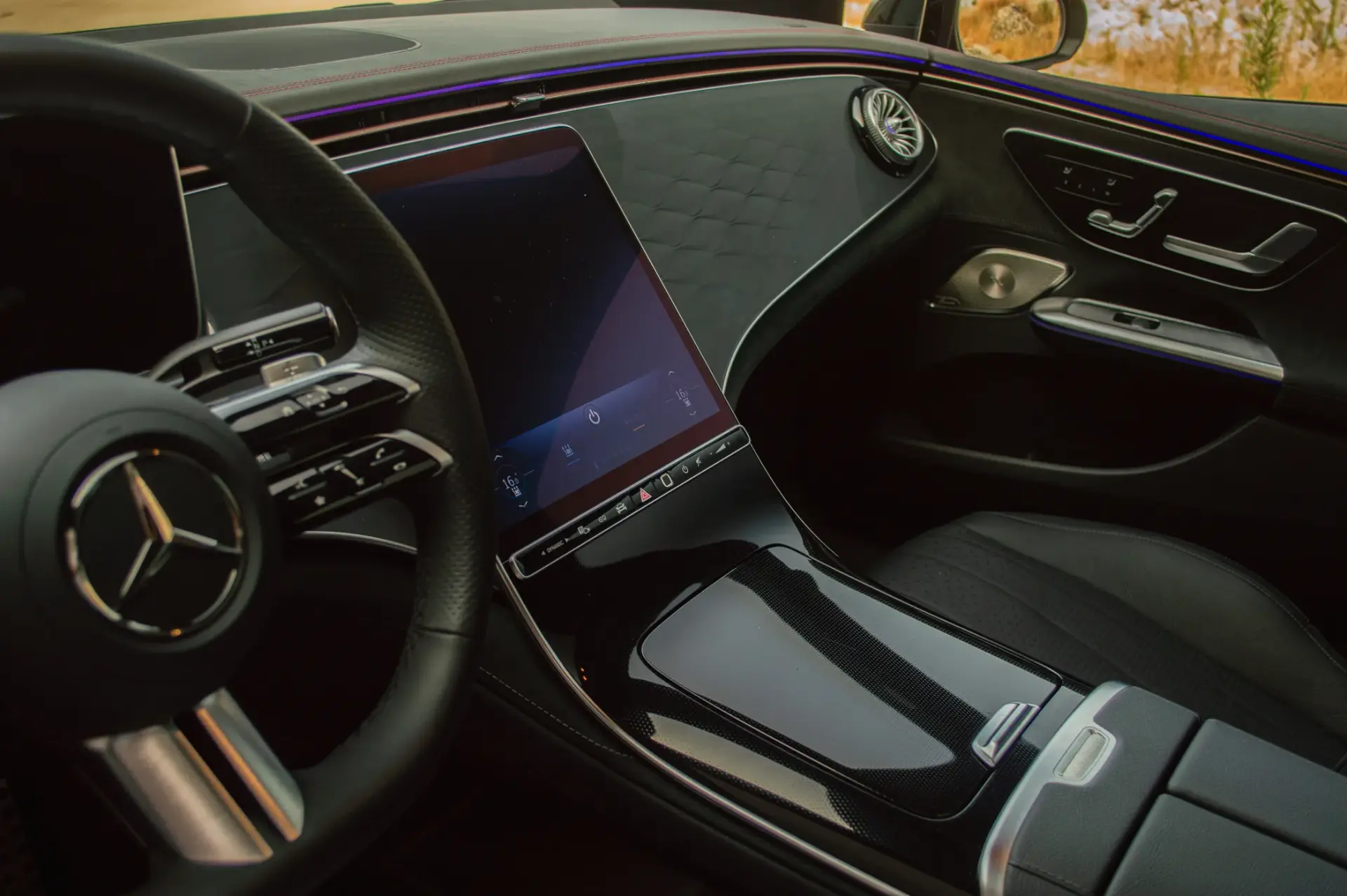 Mercedes-Benz EQE 350 37