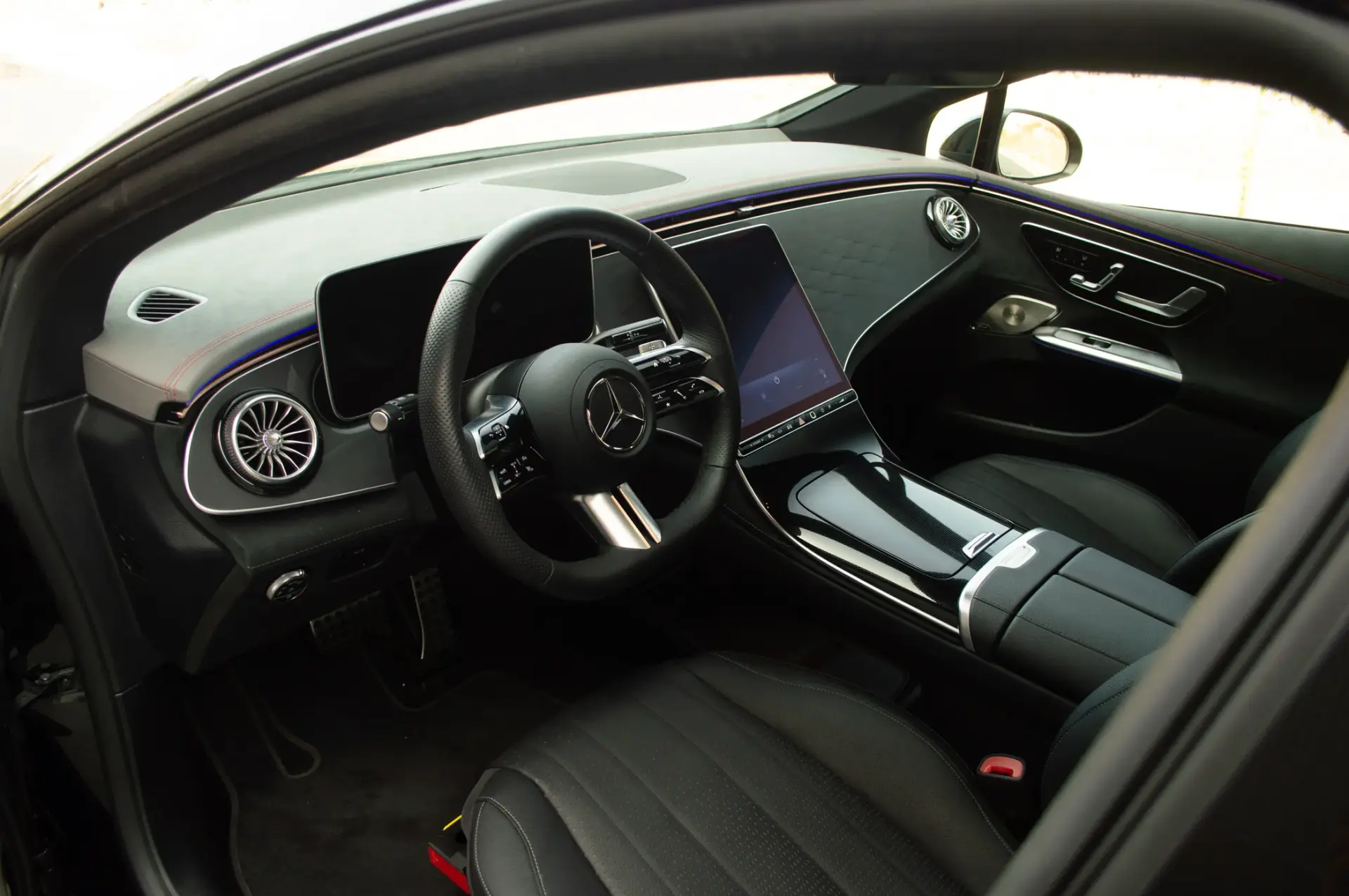 Mercedes-Benz EQE 350 40