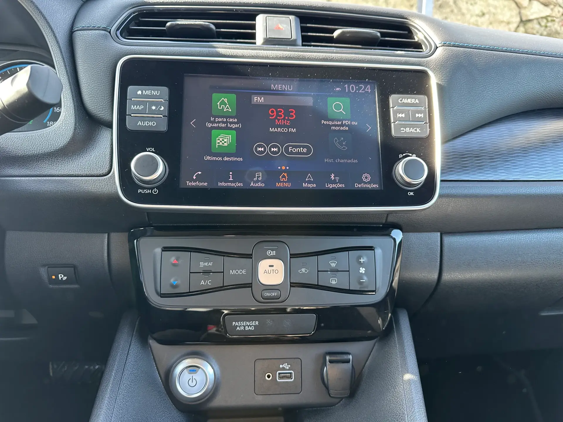 Nissan Leaf N-Connecta 17