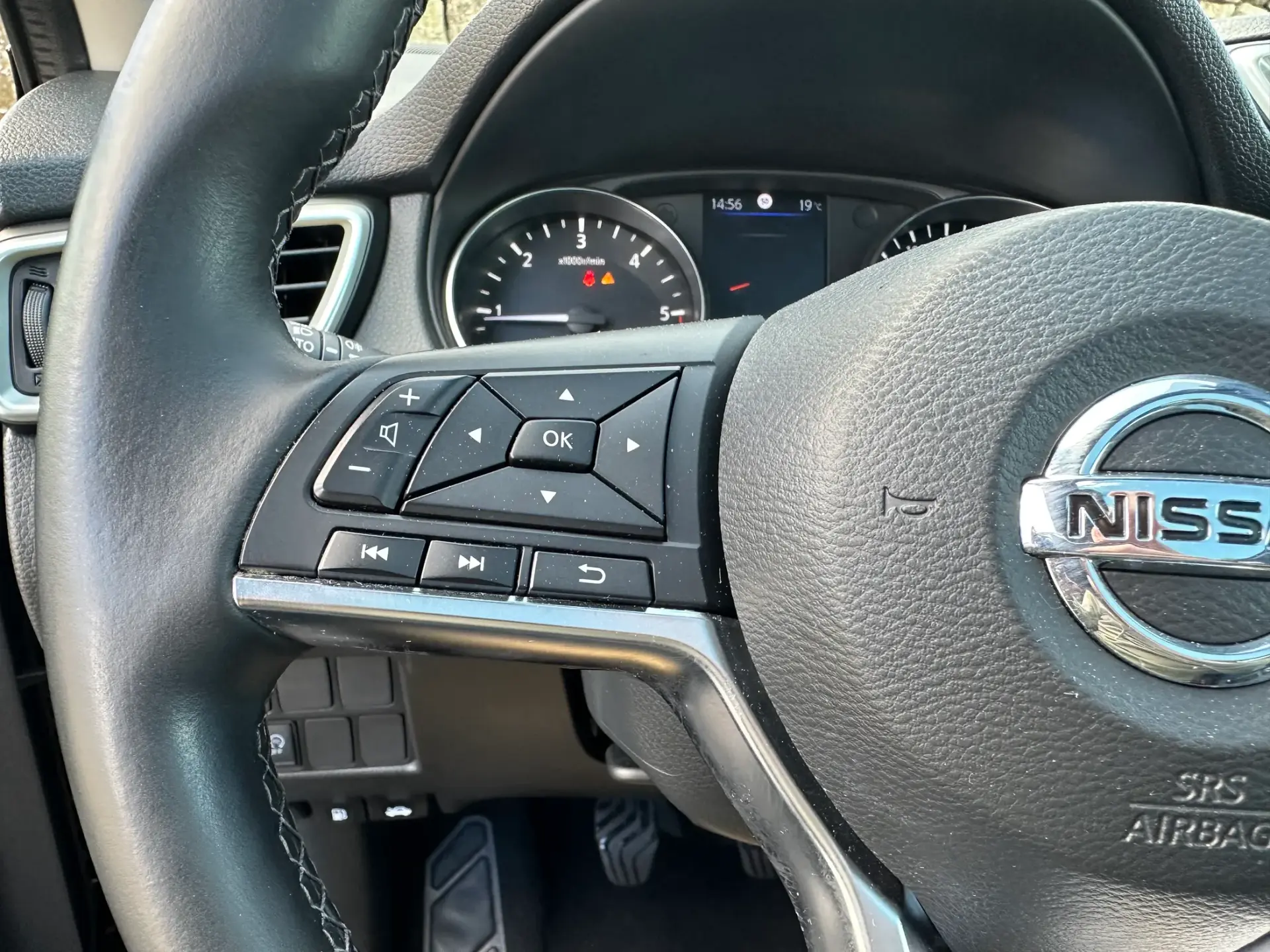 Nissan Qashqai 1.5 dCi Tekna+ 18