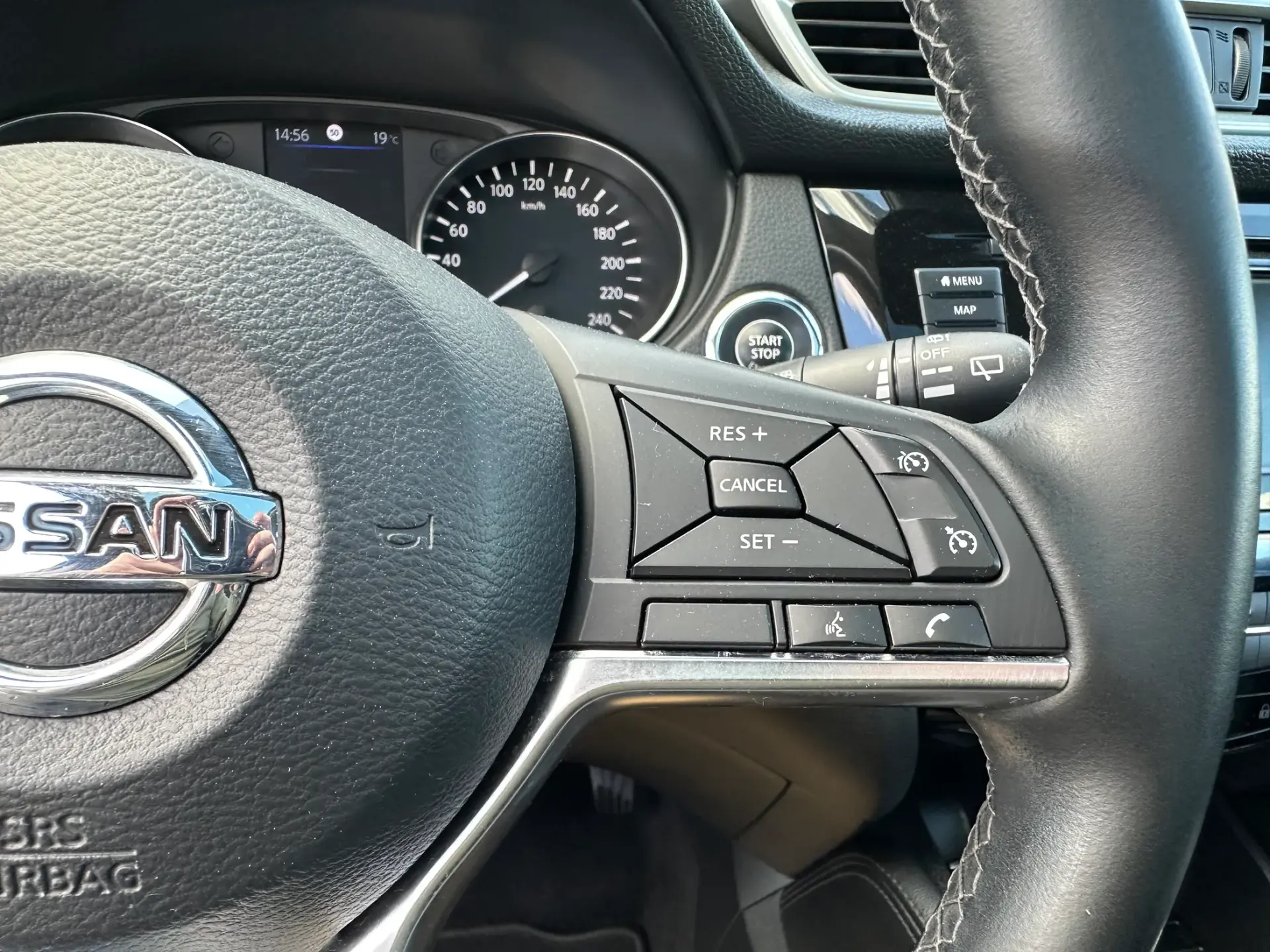 Nissan Qashqai 1.5 dCi Tekna+ 19