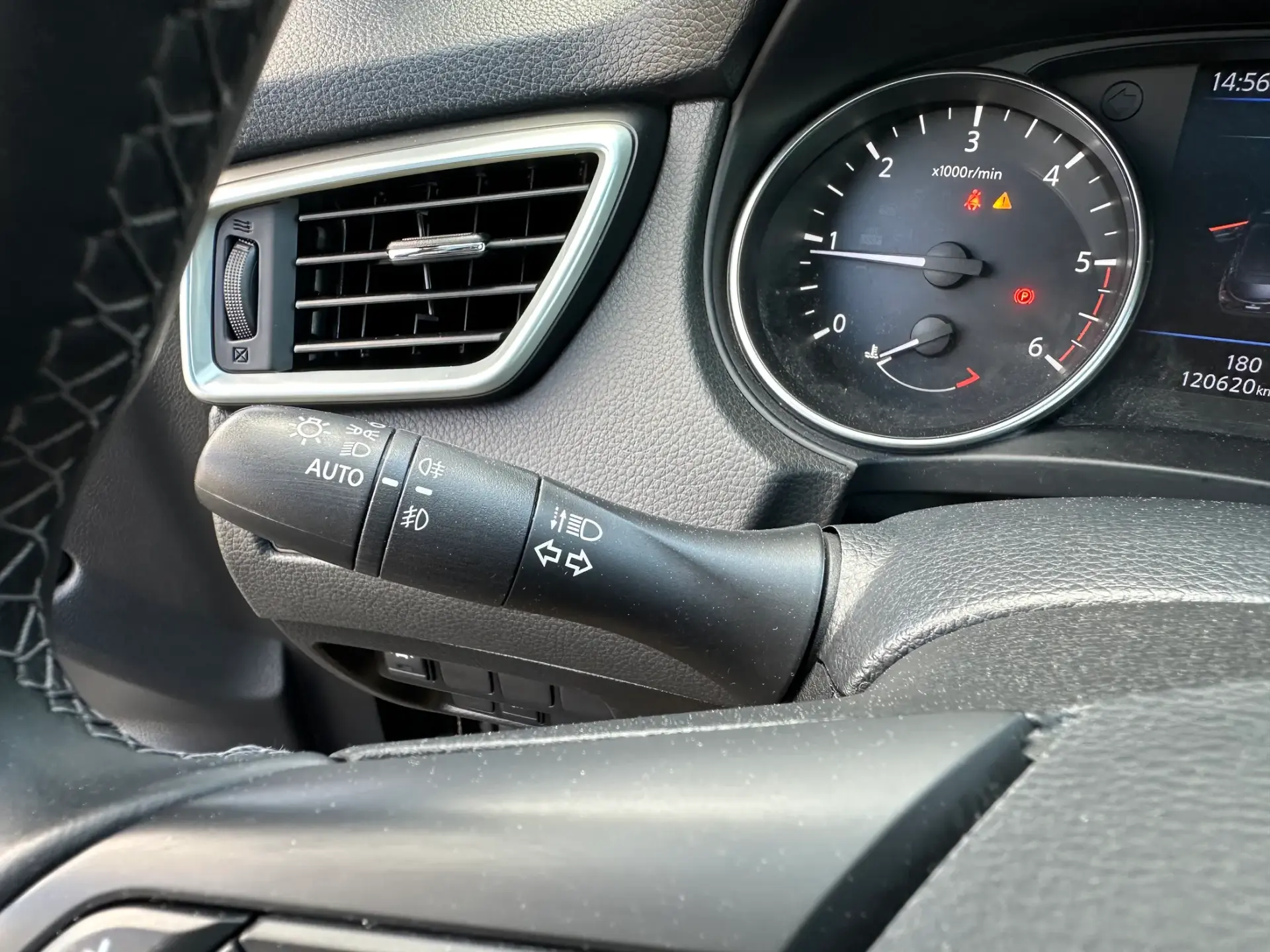 Nissan Qashqai 1.5 dCi Tekna+ 20