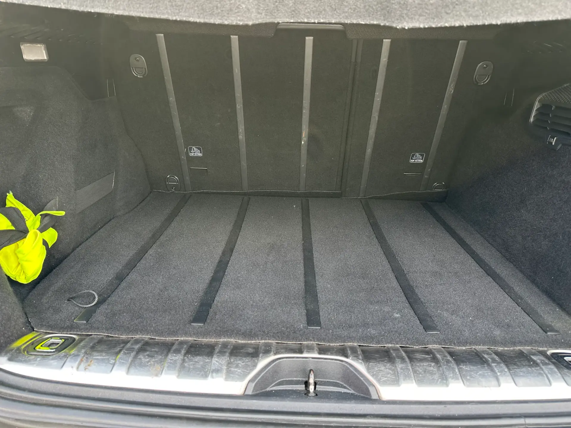 Peugeot 2008 1.6 e-HDi Allure 26