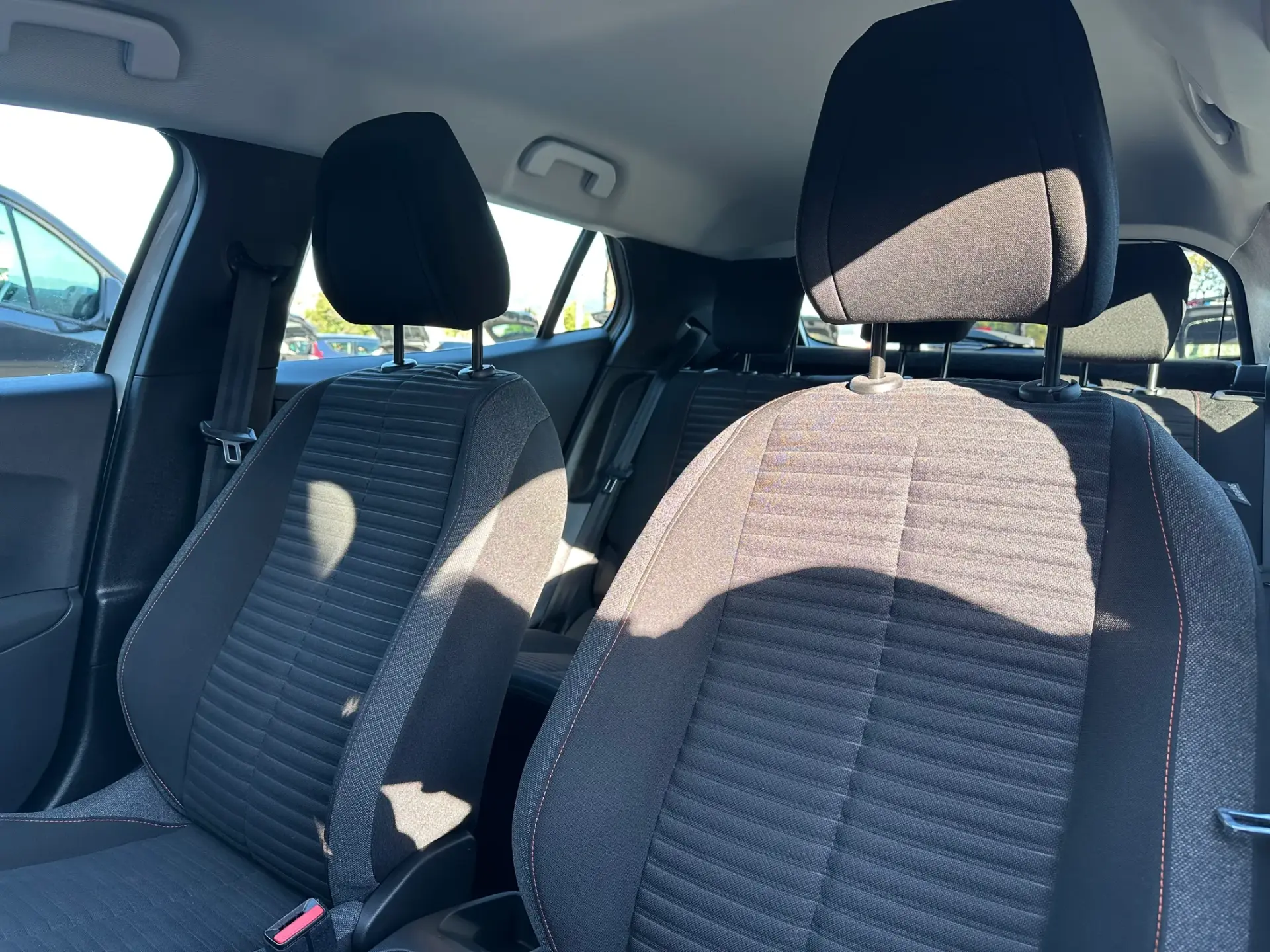 Peugeot 2008 1.5 BlueHDi Active Pack 27