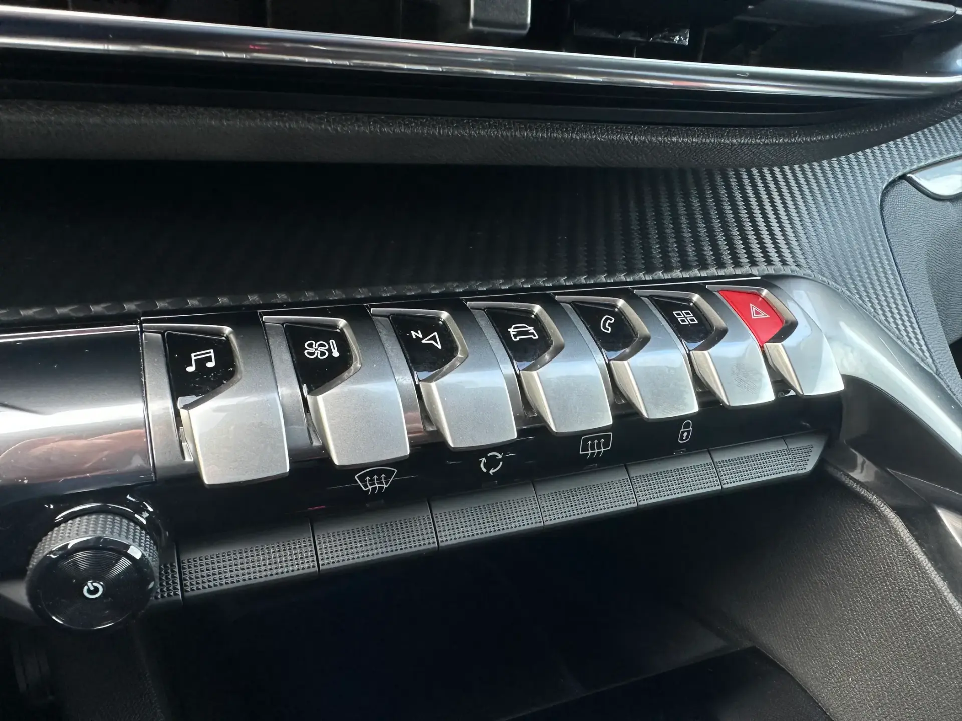 Peugeot 3008 1.5 BlueHDi Allure Pack 24